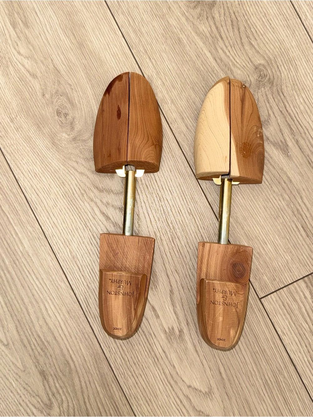 J&M Johnston & Murphy Adjustable Split Toe Cedar Wooden Boot Shoe Tree Pair Smal